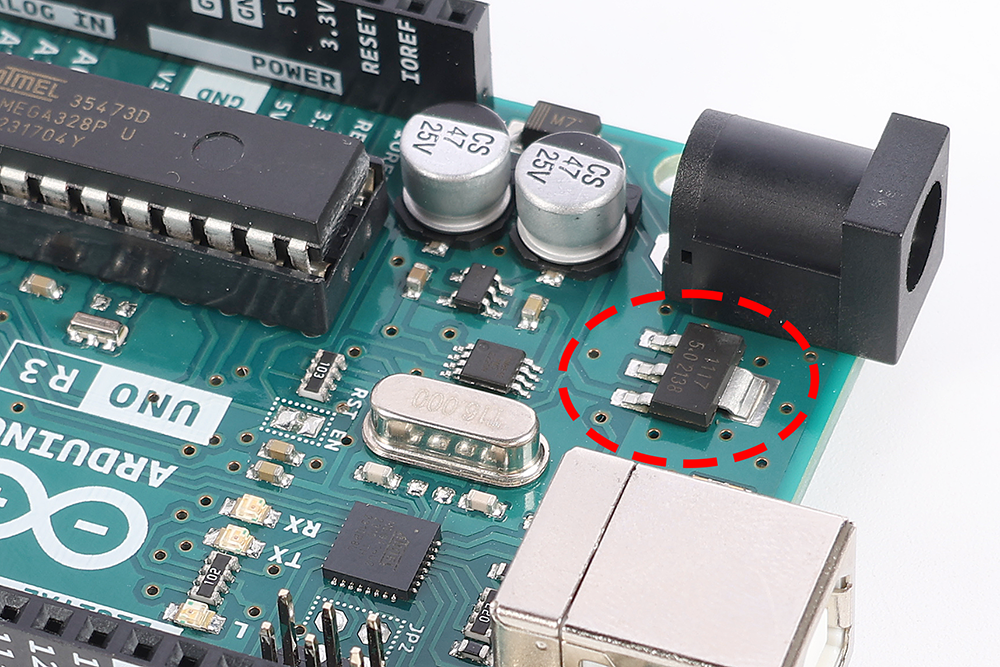 ../_images/1_uno_voltage_regulator.png