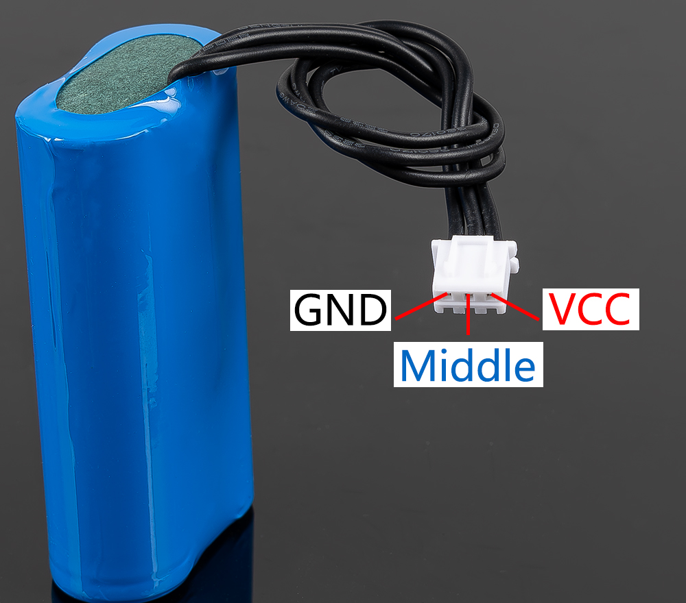 ../_images/3pin_battery.jpg